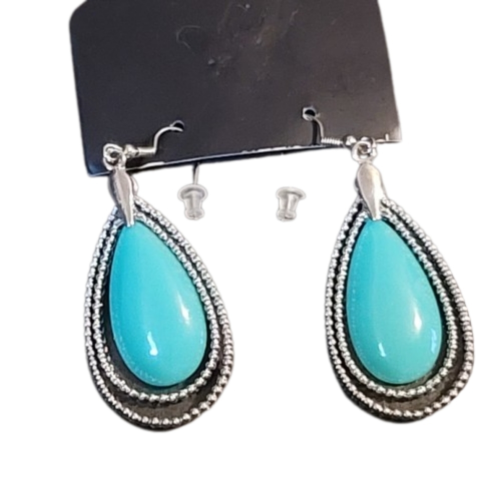 Earrings silver tone and turquoise dangle tear drop pierced earrings